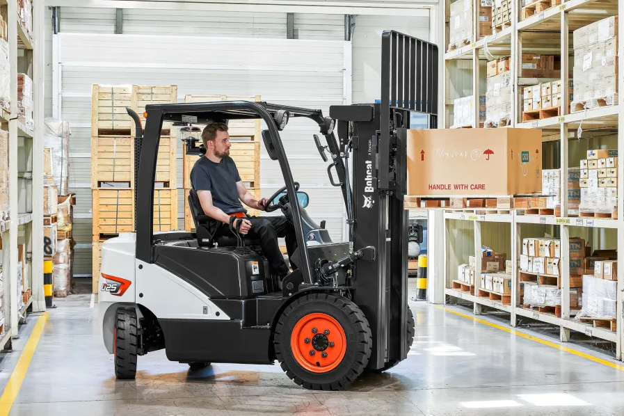 diesel-counterbalance-forklift-truck